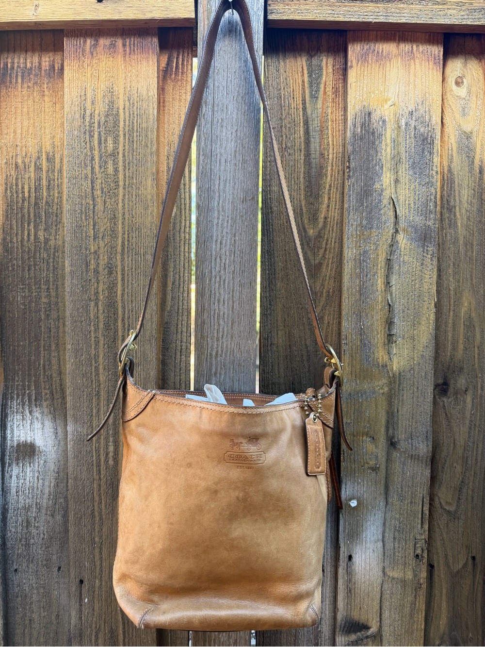 Vintage Coach British Tan Leather Slim Bucket Shoulder Bag